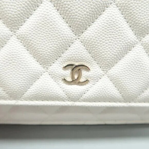 100% Authentic CHANEL Wallet on Chain White Leather Shoulder Bag 3536-083024 - Picture 8 of 12